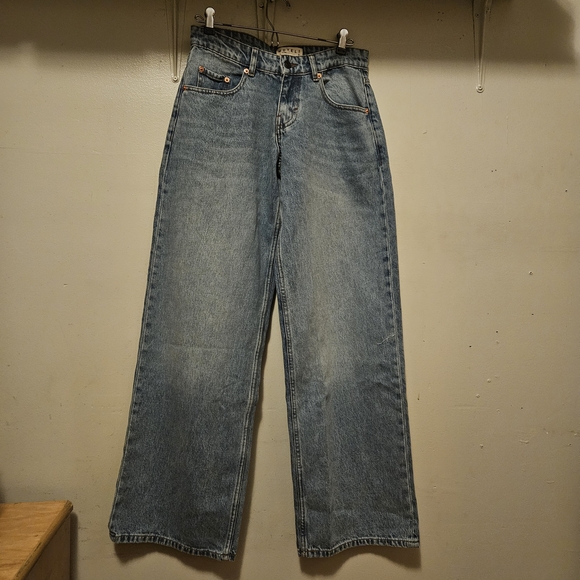 Motel Rocks Roomy Extra Wide Low Rise Jeans In Vintage Blue Wash - Picture 1 of 10
